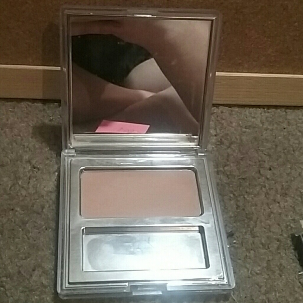 Nina Ricci Cheek Wear Powder 02 Rose Lingerie